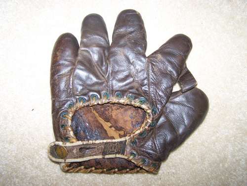 A.J. Reach King Patent Back